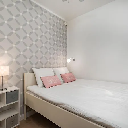 Solidarnosci 68 By Homeprime Apartment *