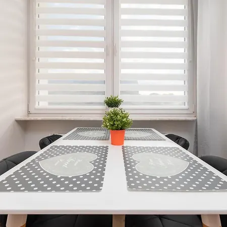 Solidarności 68 By Homeprime Apartament Warszawa