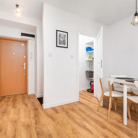 Solidarności 68 By Homeprime Apartament